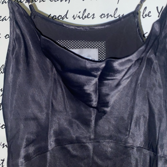 THE ELYSE SLIP DRESS - Picture 8 of 16